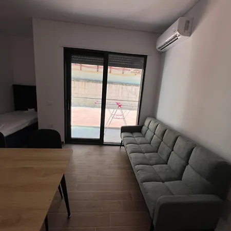 Studio Apartment Lisi 2 아파트 Lezhë